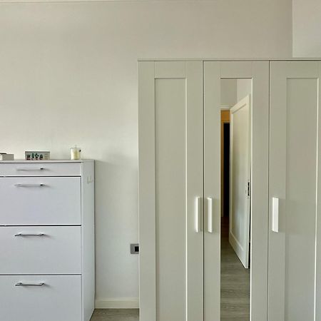 Hostiguest Coliving Leon Y Castillo Las Palmas de Gran Canaria Ngoại thất bức ảnh