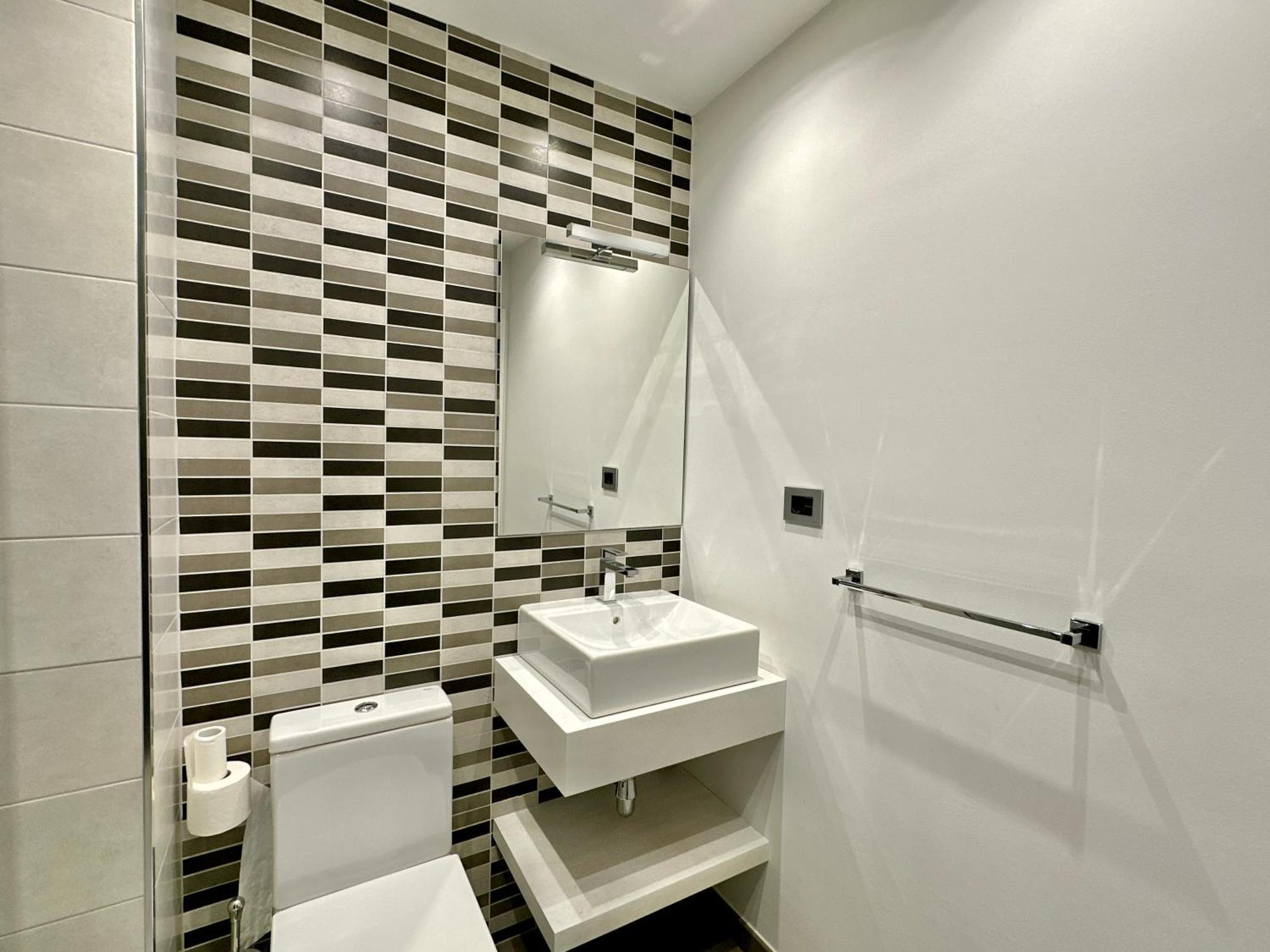 Hostiguest Coliving Leon Y Castillo Las Palmas de Gran Canaria Ngoại thất bức ảnh