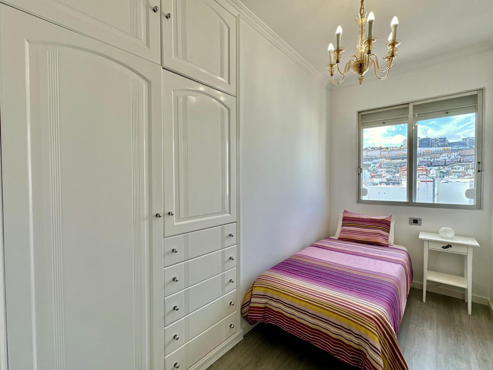 Hostiguest Coliving Leon Y Castillo Las Palmas de Gran Canaria Ngoại thất bức ảnh