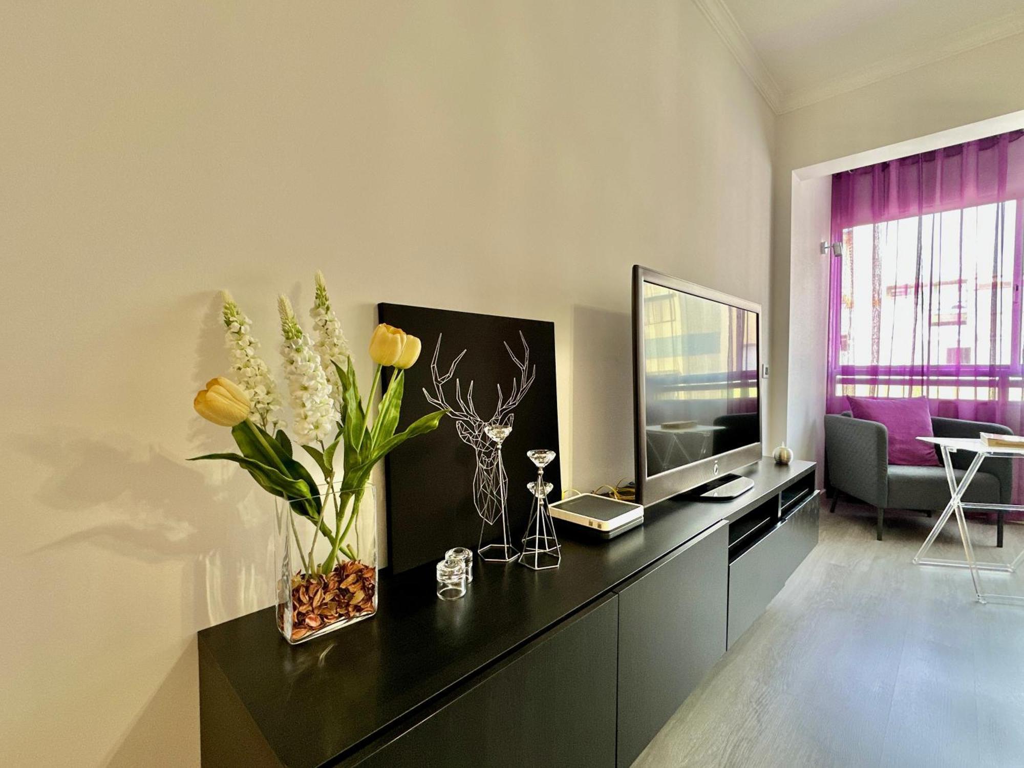 Hostiguest Coliving Leon Y Castillo Las Palmas de Gran Canaria Ngoại thất bức ảnh