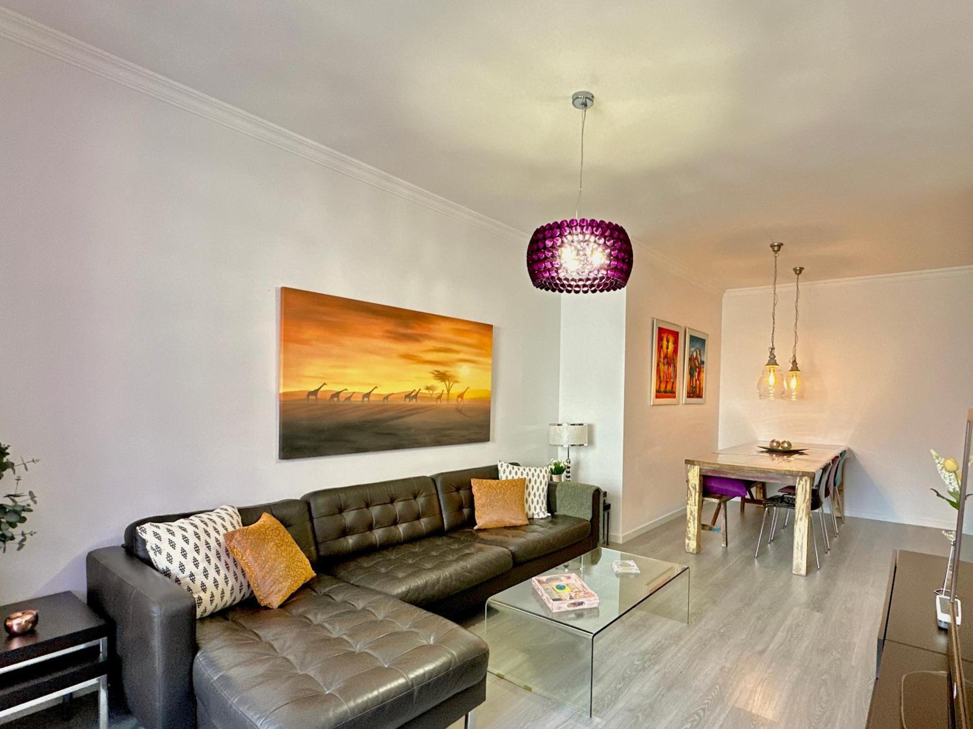Hostiguest Coliving Leon Y Castillo Las Palmas de Gran Canaria Ngoại thất bức ảnh
