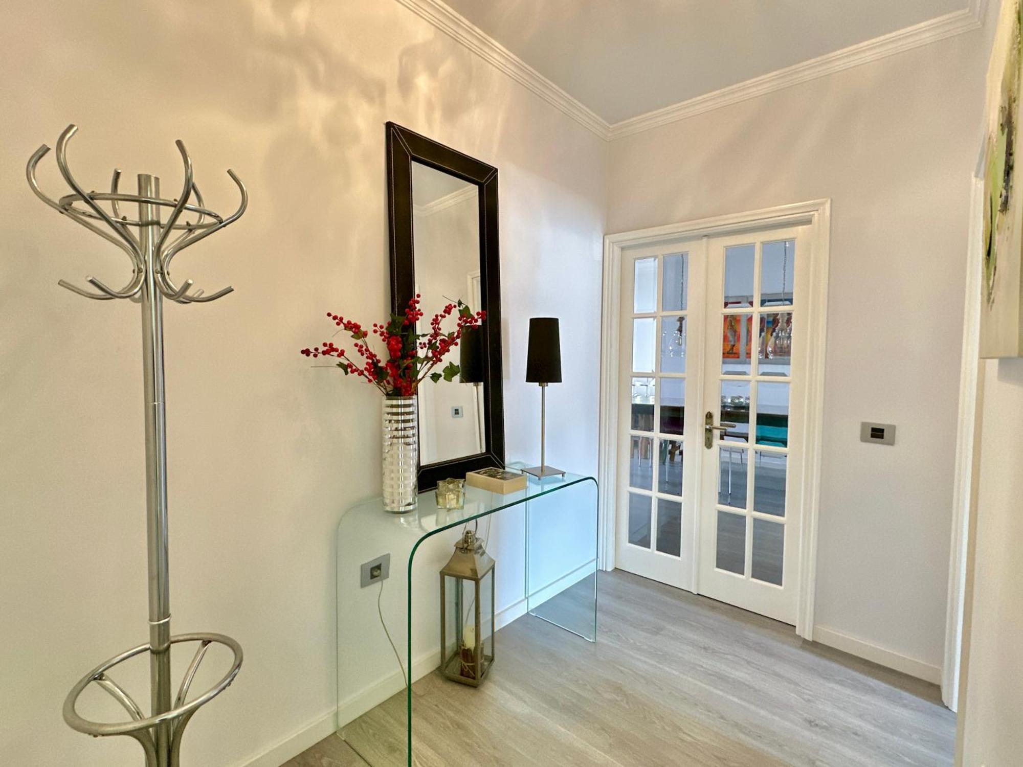 Hostiguest Coliving Leon Y Castillo Las Palmas de Gran Canaria Ngoại thất bức ảnh